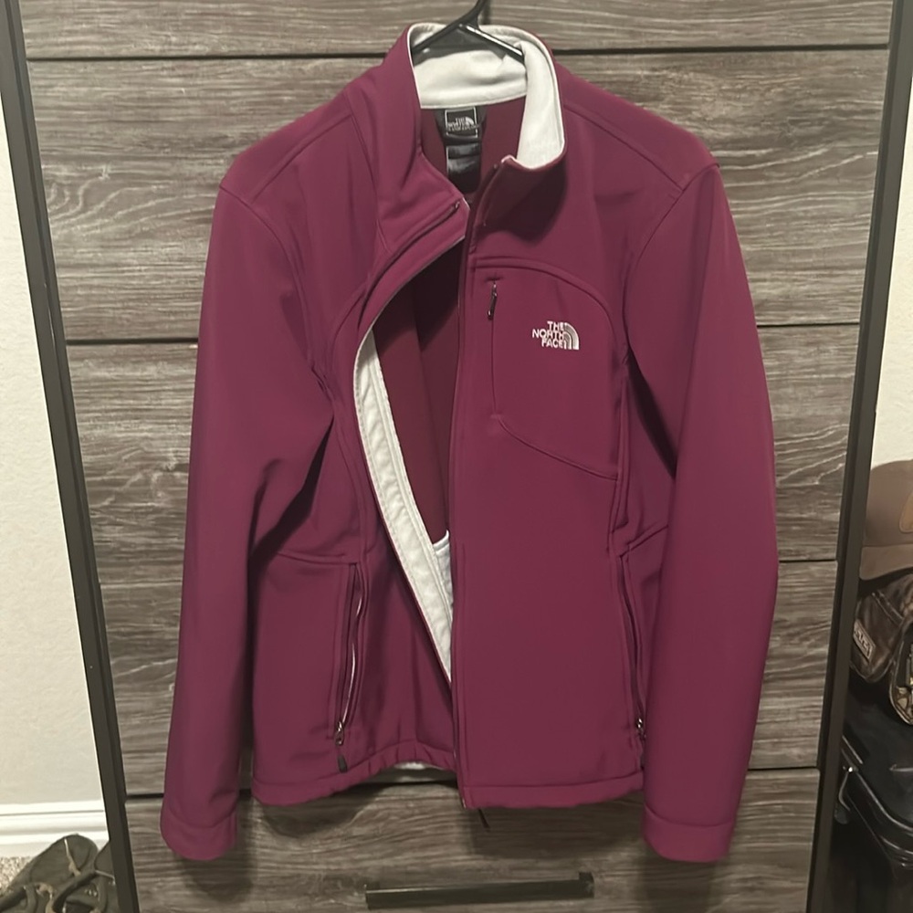 Women’s north face jacket